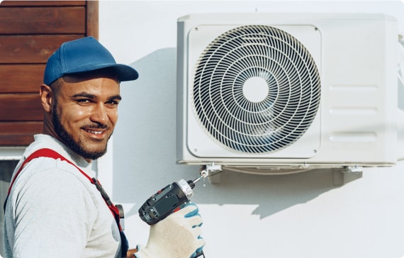 Central Ohio Mechanical technician with diagnostic tool